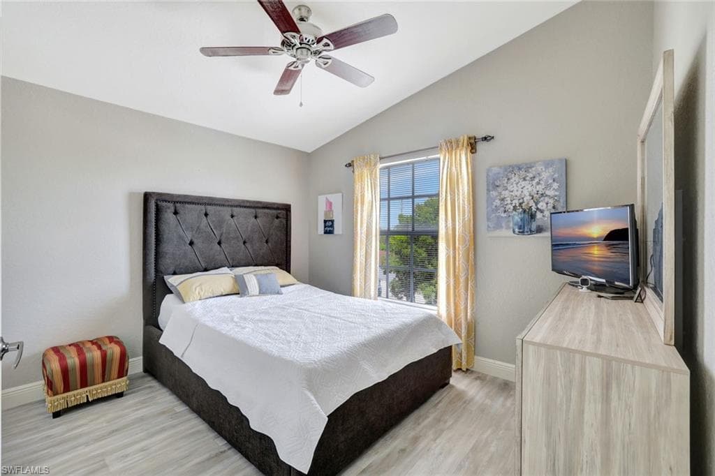 4670 Saint Croix LN # 632, NAPLES FL 34109-16