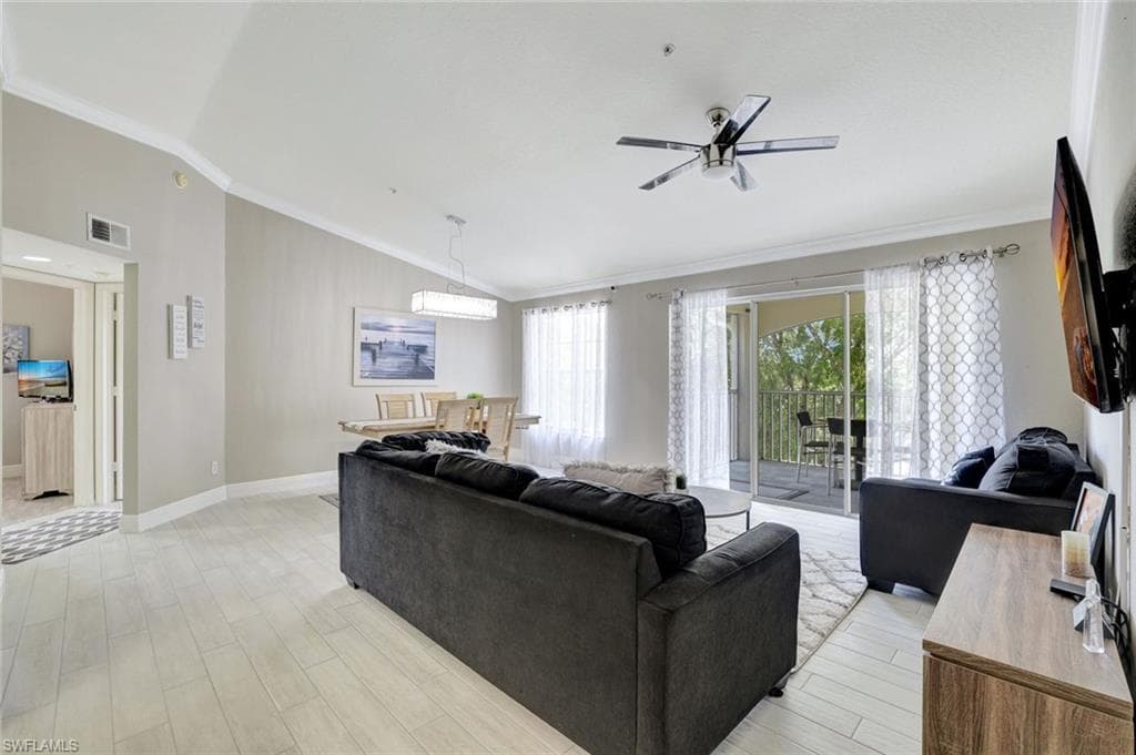 4670 Saint Croix LN # 632, NAPLES FL 34109-6