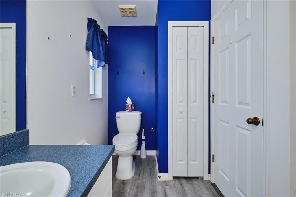 820 Unger AVE, FORT MYERS FL 33913-26