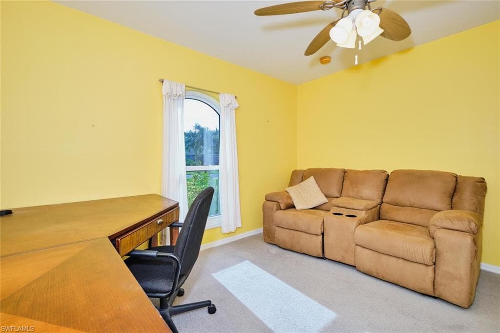 820 Unger AVE, FORT MYERS FL 33913-20