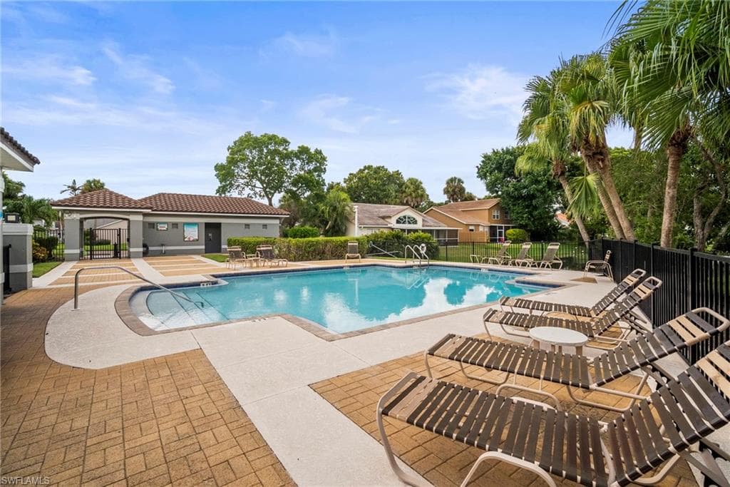 12421 Eagle Pointe CIR, FORT MYERS FL 33913-31