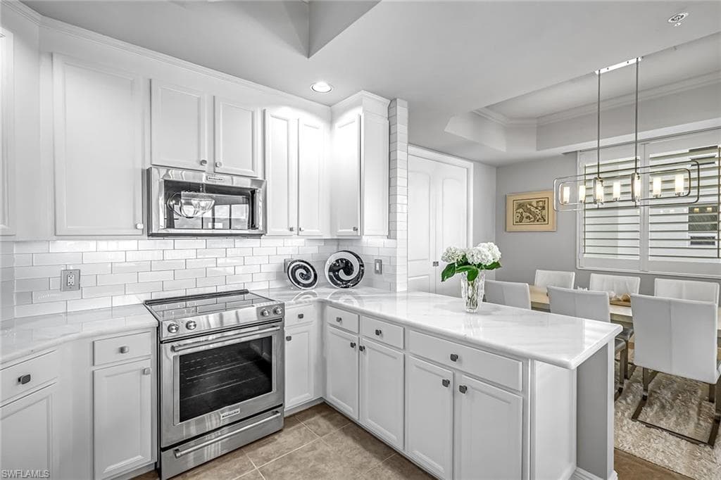 2090 W First ST # E2105, FORT MYERS FL 33901-12