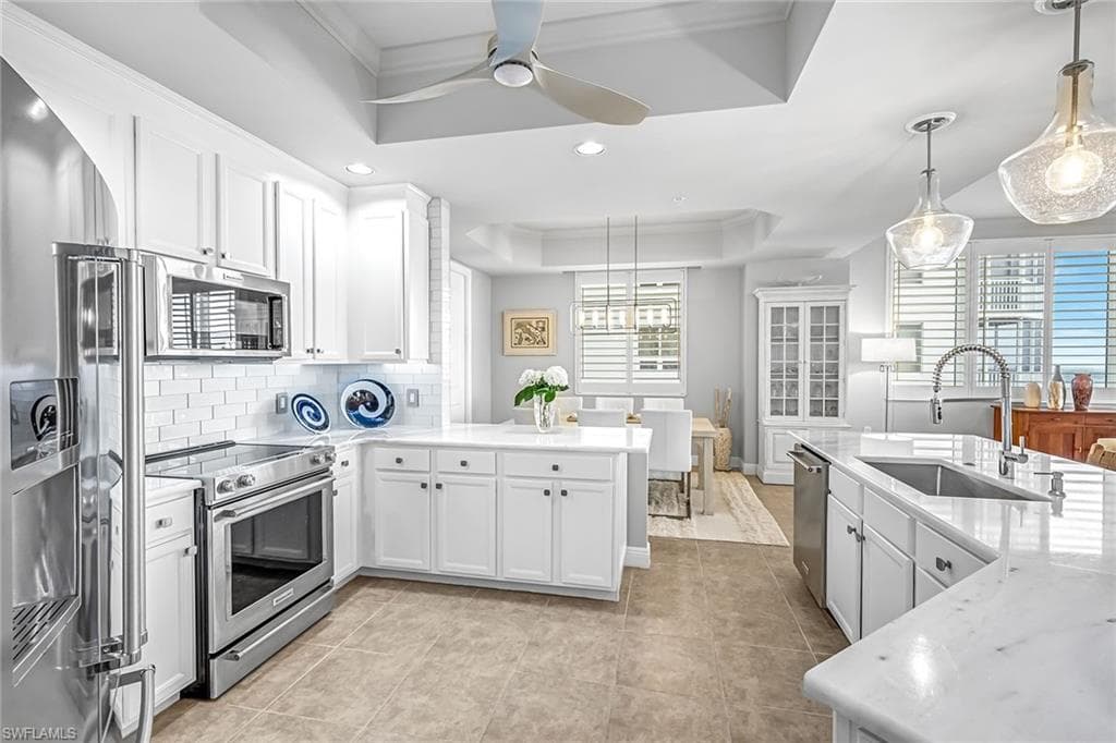 2090 W First ST # E2105, FORT MYERS FL 33901-14