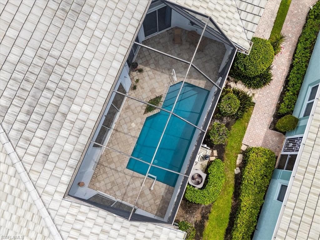 737 Mainsail PL, NAPLES FL 34110-29