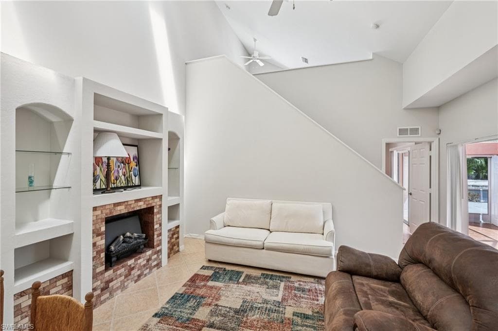 4337 Covey CIR # 9C, NAPLES FL 34109-5