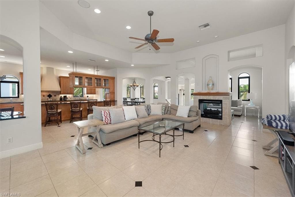 1316 Eagle Run DR, SANIBEL FL 33957-11