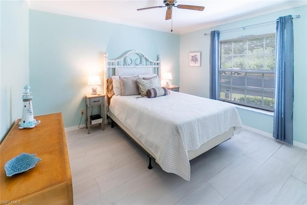 774 Wiggins Lake DR # 106, NAPLES FL 34110-10