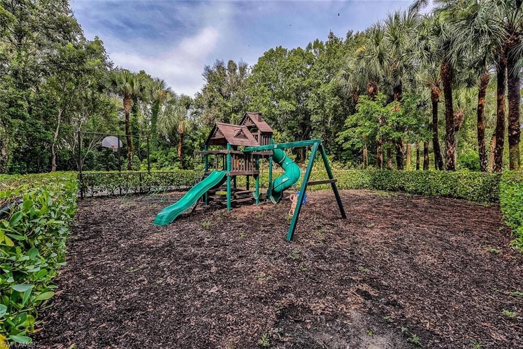 6910 Satinleaf RD N # 101, NAPLES FL 34109-25