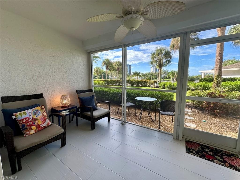 360 Horse Creek DR # 106, NAPLES FL 34110-13