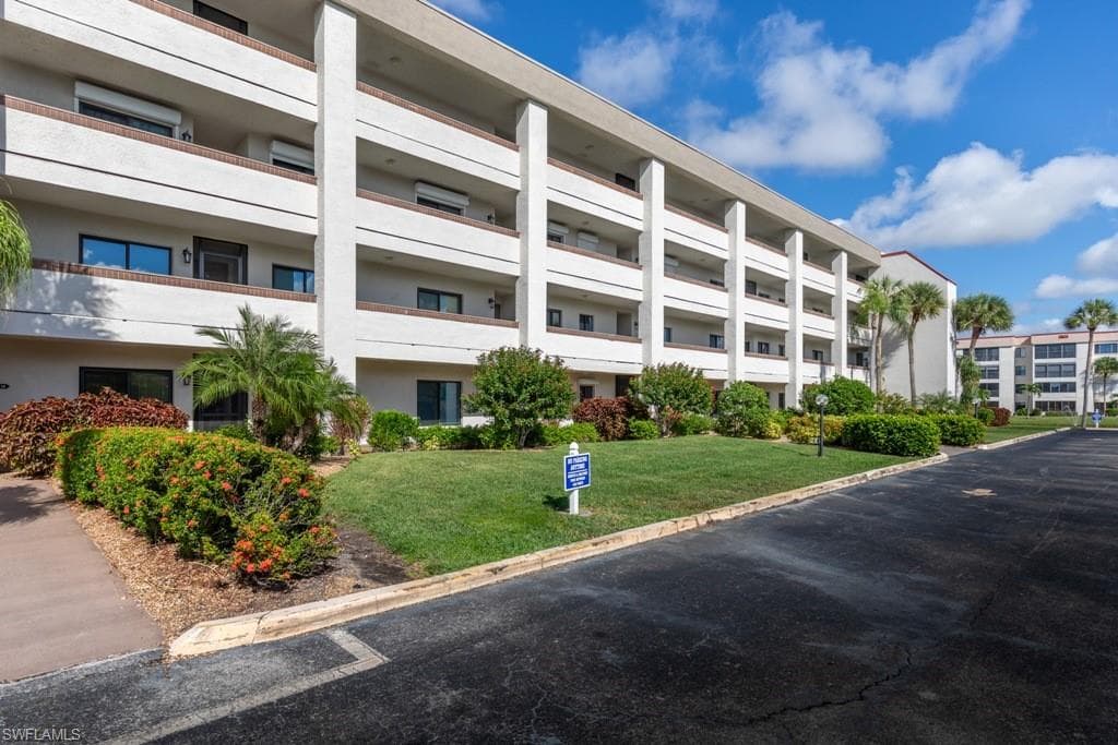 7402 Lake Breeze DR # 306, FORT MYERS FL 33907-13