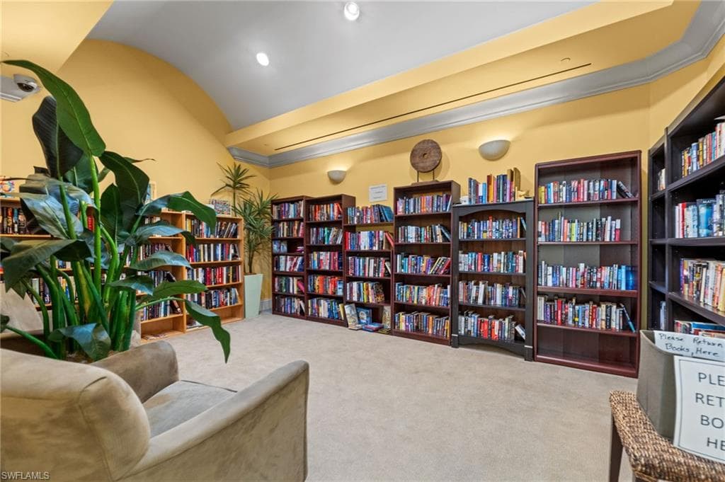 2743 1st ST # 2404, FORT MYERS FL 33916-38
