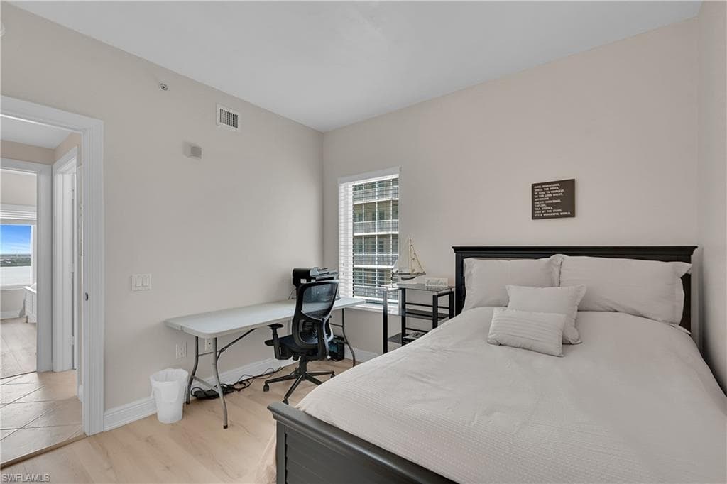 2743 1st ST # 2404, FORT MYERS FL 33916-28