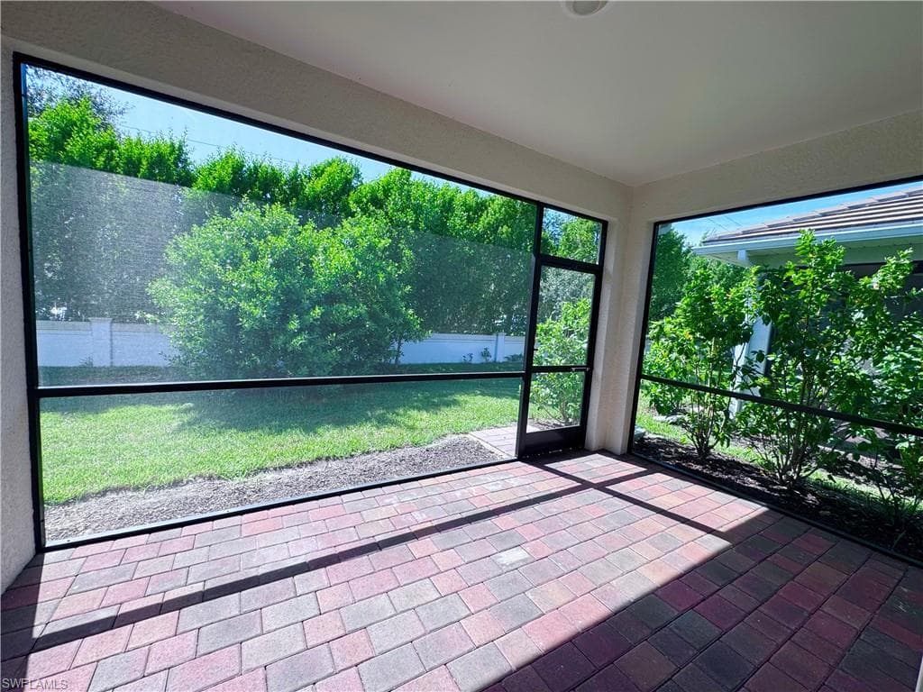 1073 Tranquil Brook DR, NAPLES FL 34114-18