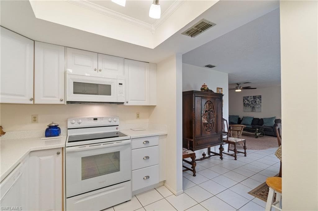 3913 11th AVE 206-7
