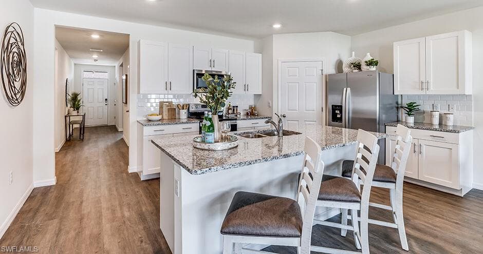 24055 Peaceful Brook LOOP, PORT CHARLOTTE FL 33980-6