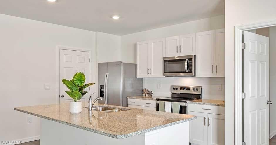 24055 Peaceful Brook LOOP, PORT CHARLOTTE FL 33980-3