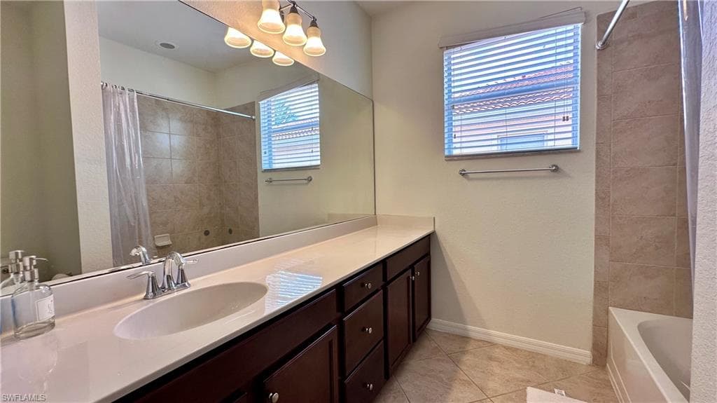 10066 Via Colomba CIR, FORT MYERS FL 33966-16