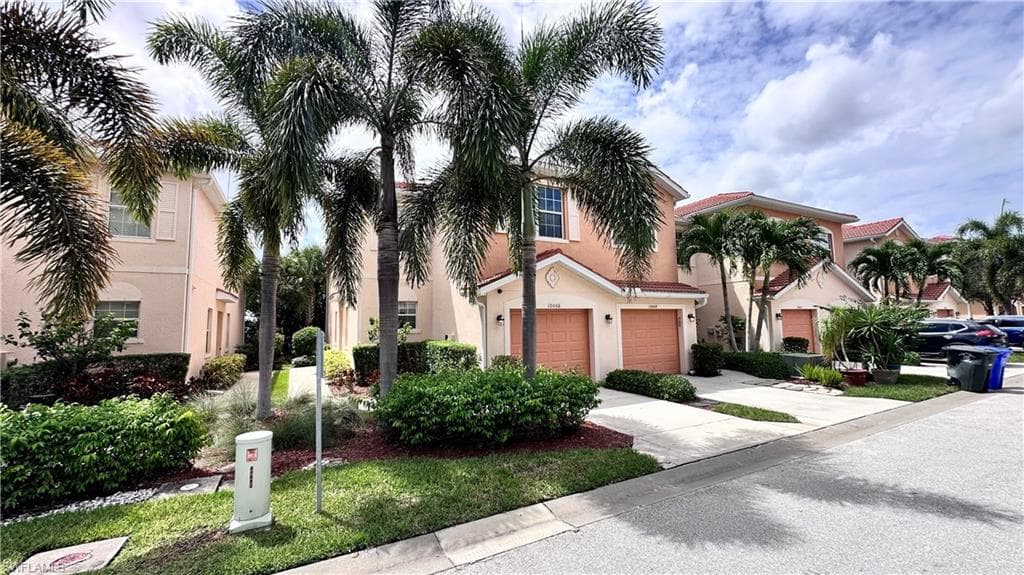 10066 Via Colomba CIR, FORT MYERS FL 33966-23