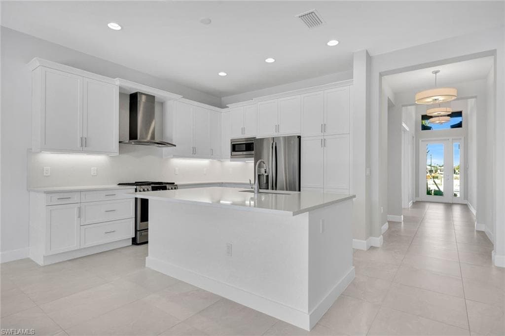 2440 Cambridge WAY, NAPLES FL 34112-5