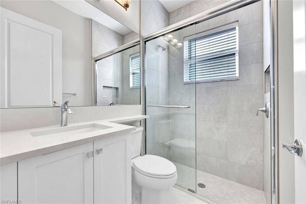 2440 Cambridge WAY, NAPLES FL 34112-9