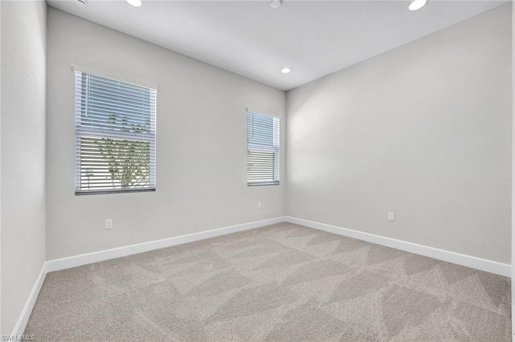 2440 Cambridge WAY, NAPLES FL 34112-10
