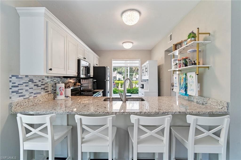 2147 San Marco RD # 104, MARCO ISLAND FL 34145-3