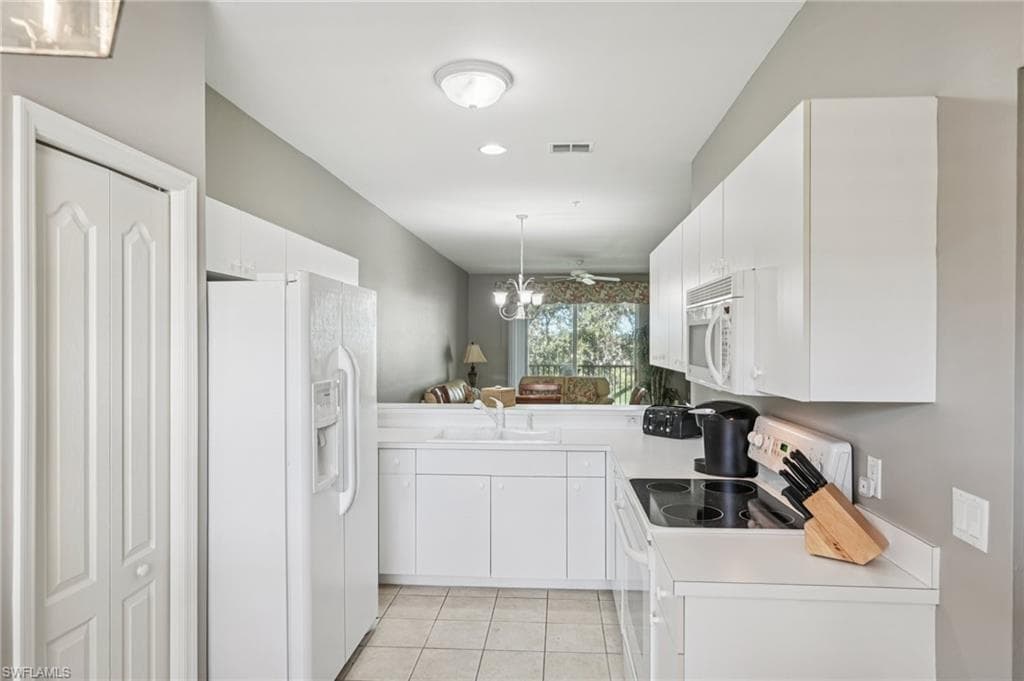 2700 Cypress Trace CIR # 3134, NAPLES FL 34119-10