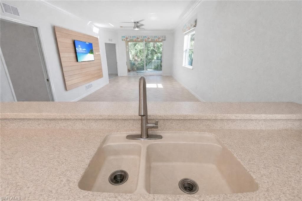 8261 Pathfinder LOOP # 730, FORT MYERS FL 33919-11