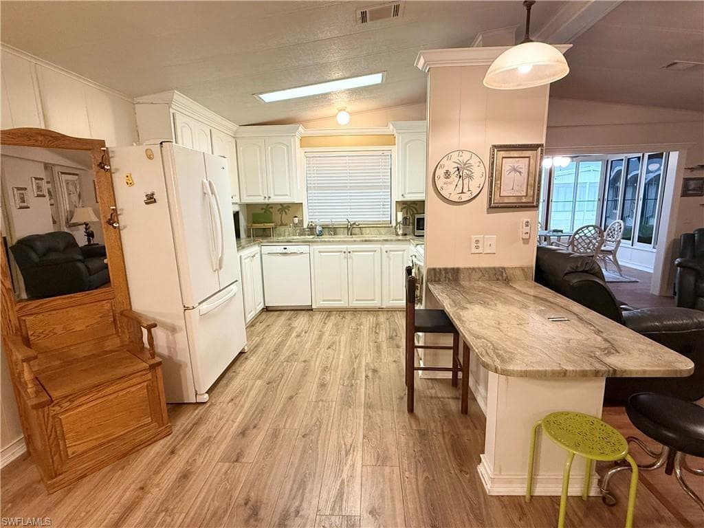 3404 Rainbow LN, NORTH FORT MYERS FL 33903-6