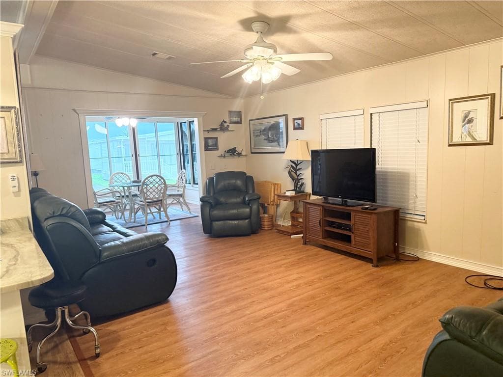 3404 Rainbow LN, NORTH FORT MYERS FL 33903-8