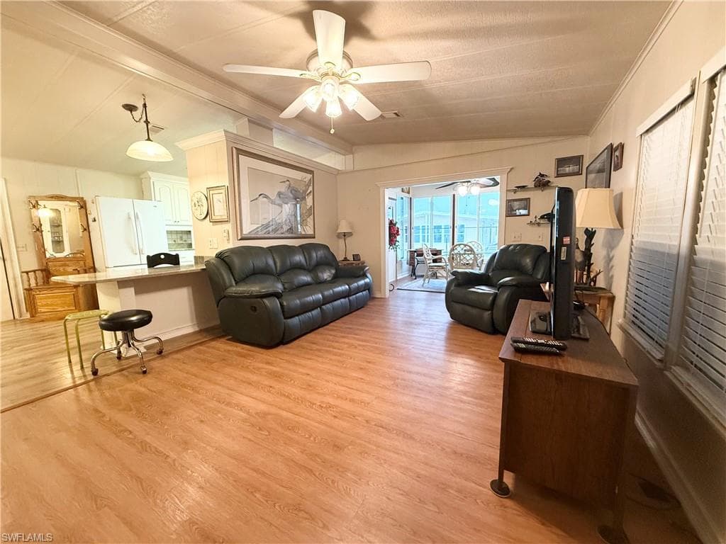 3404 Rainbow LN, NORTH FORT MYERS FL 33903-9