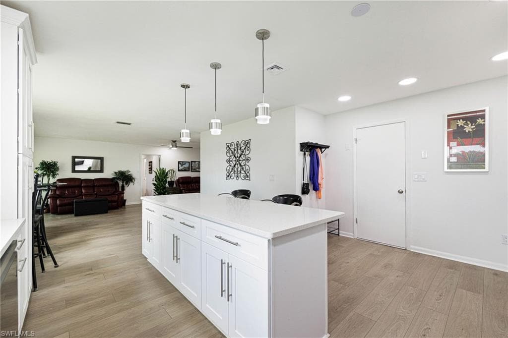 1404 Myerlee Country Club BLVD, FORT MYERS FL 33919-16