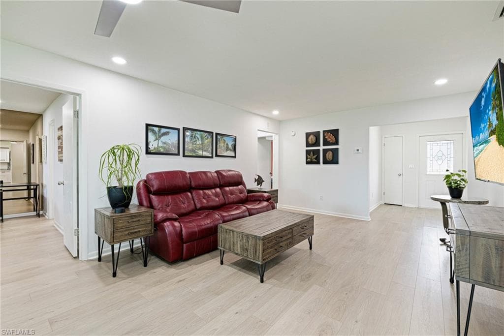 1404 Myerlee Country Club BLVD, FORT MYERS FL 33919-4