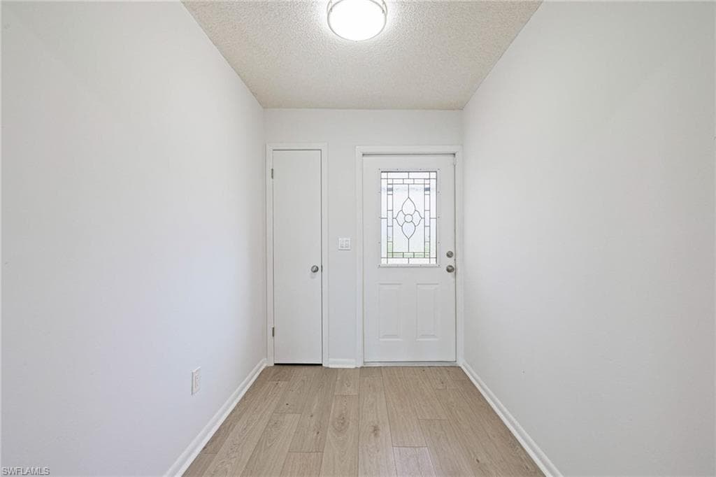 1404 Myerlee Country Club BLVD, FORT MYERS FL 33919-3