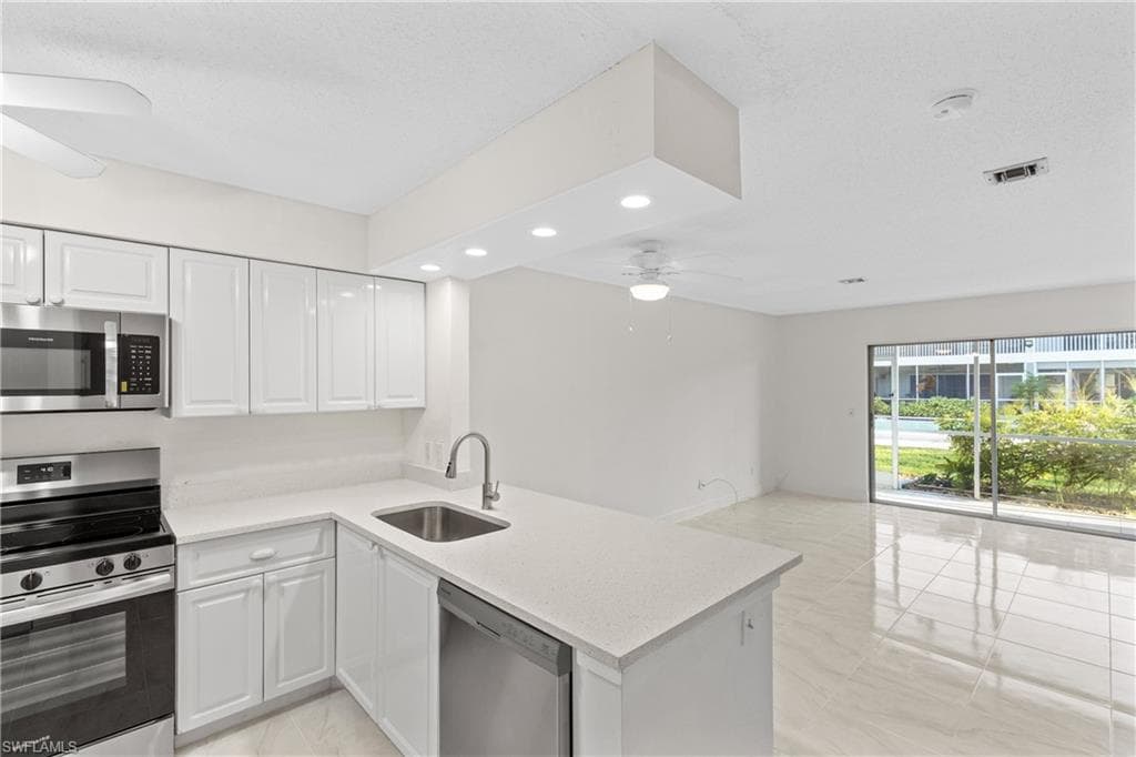 25500 Cockleshell DR # 504, BONITA SPRINGS FL 34135-11