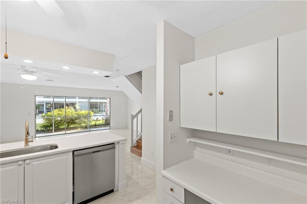 25500 Cockleshell DR # 504, BONITA SPRINGS FL 34135-6