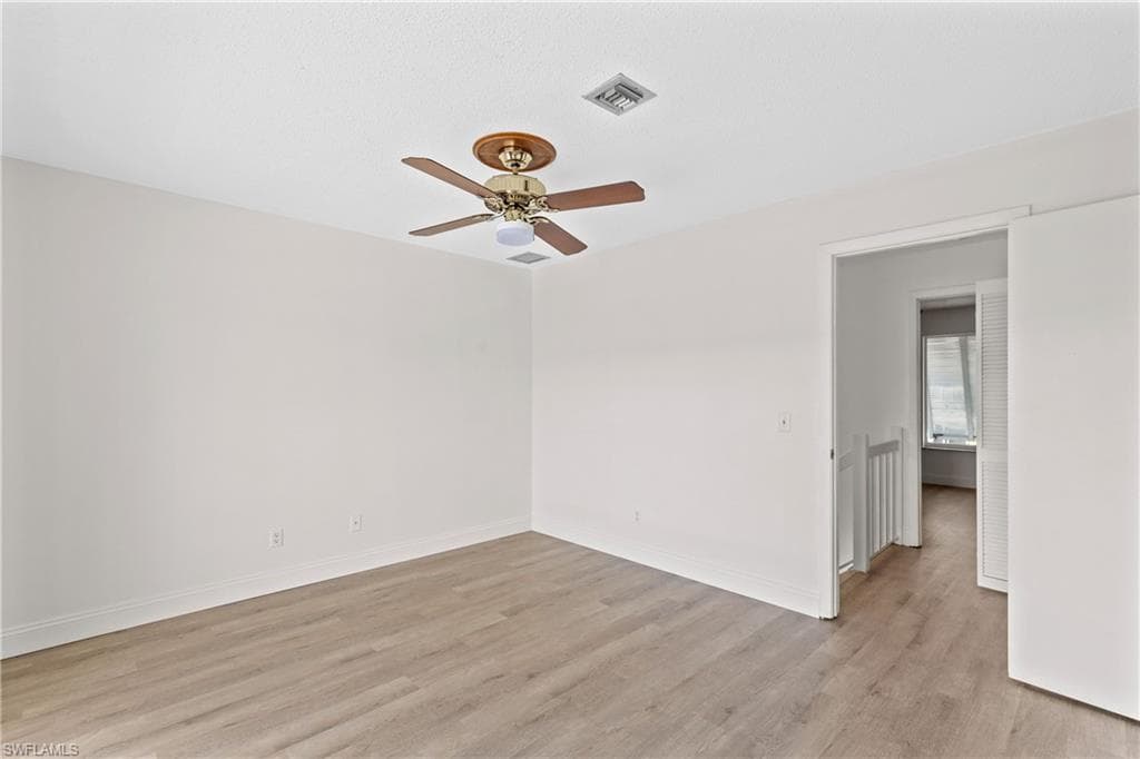 25500 Cockleshell DR # 504, BONITA SPRINGS FL 34135-17