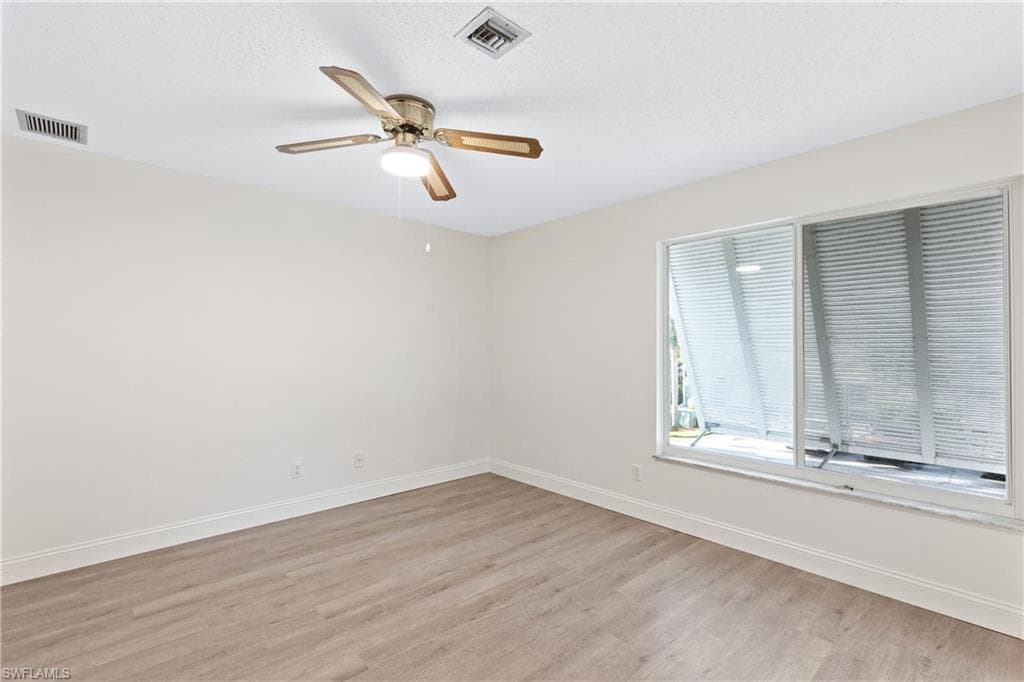 25500 Cockleshell DR # 504, BONITA SPRINGS FL 34135-20