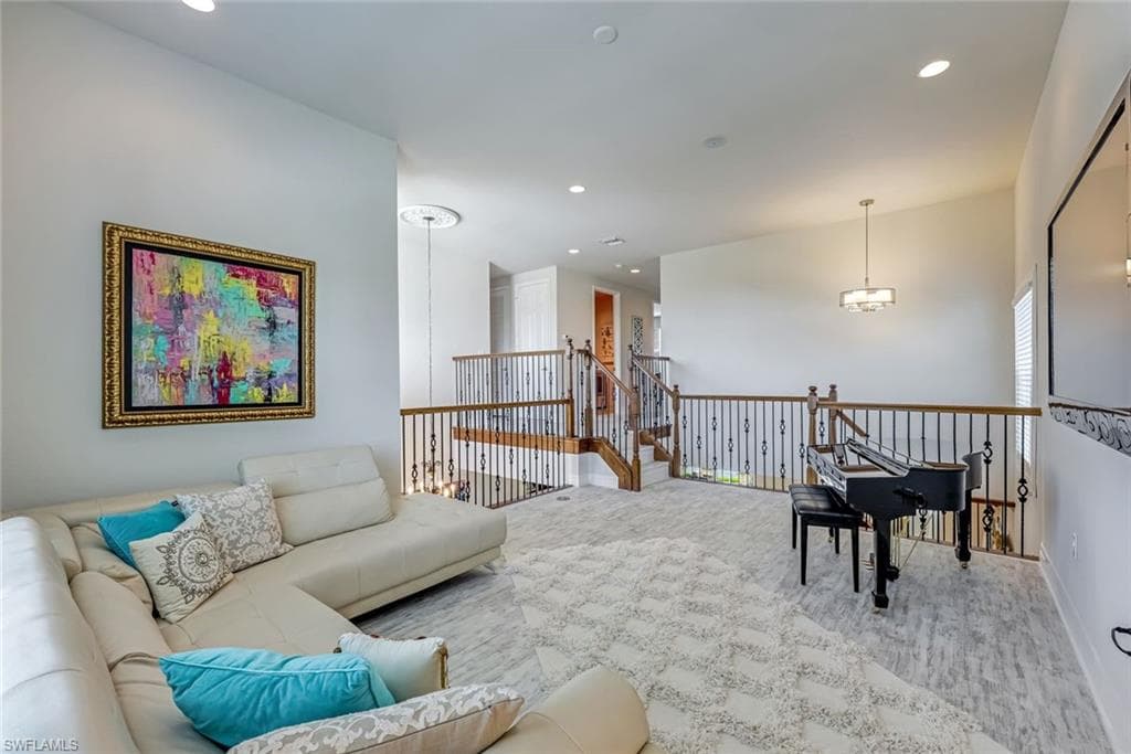 6582 Monterey PT, NAPLES FL 34105-11