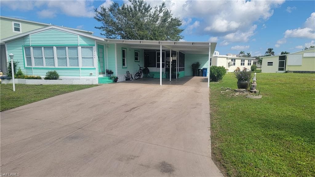 4704 Pago Pago LN, BONITA SPRINGS FL 34134-1