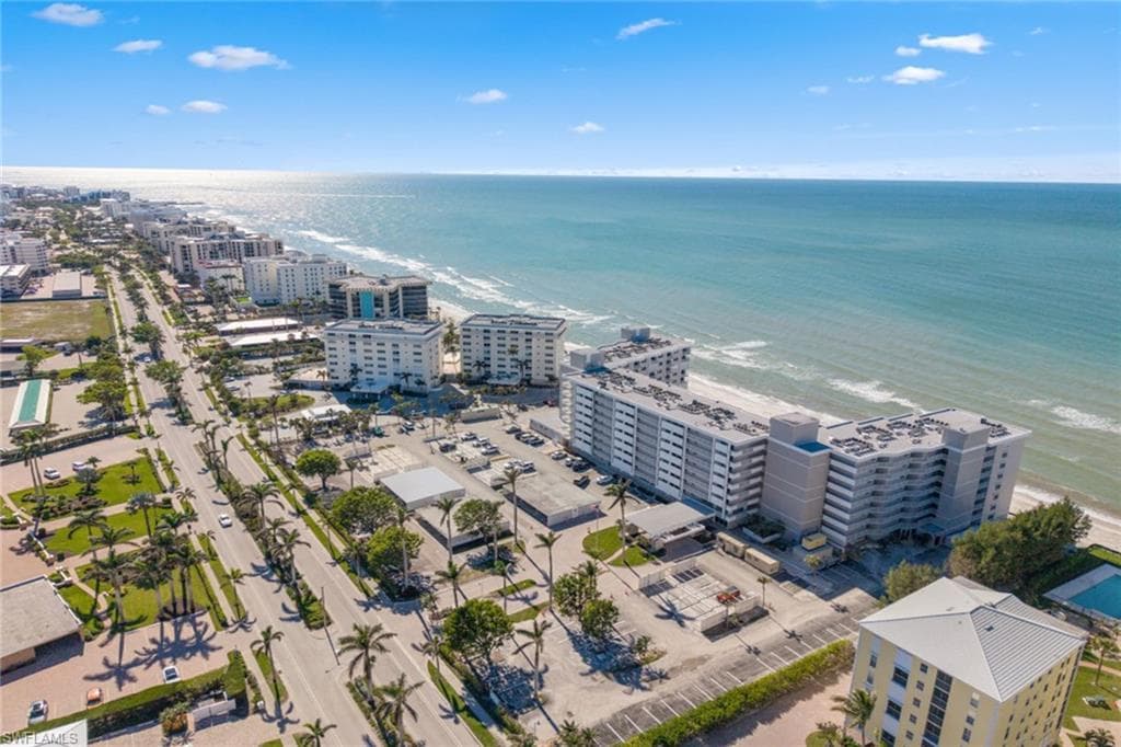 3443 Gulf Shore BLVD N # 813, NAPLES FL 34103-2