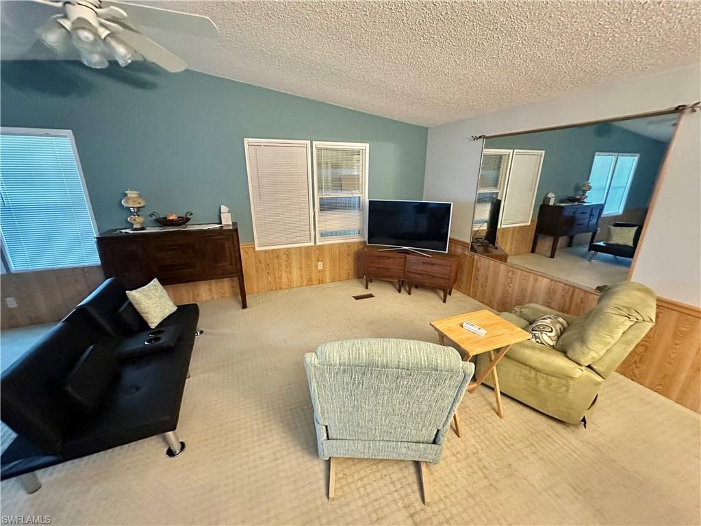 3165 Bunny Run DR-19