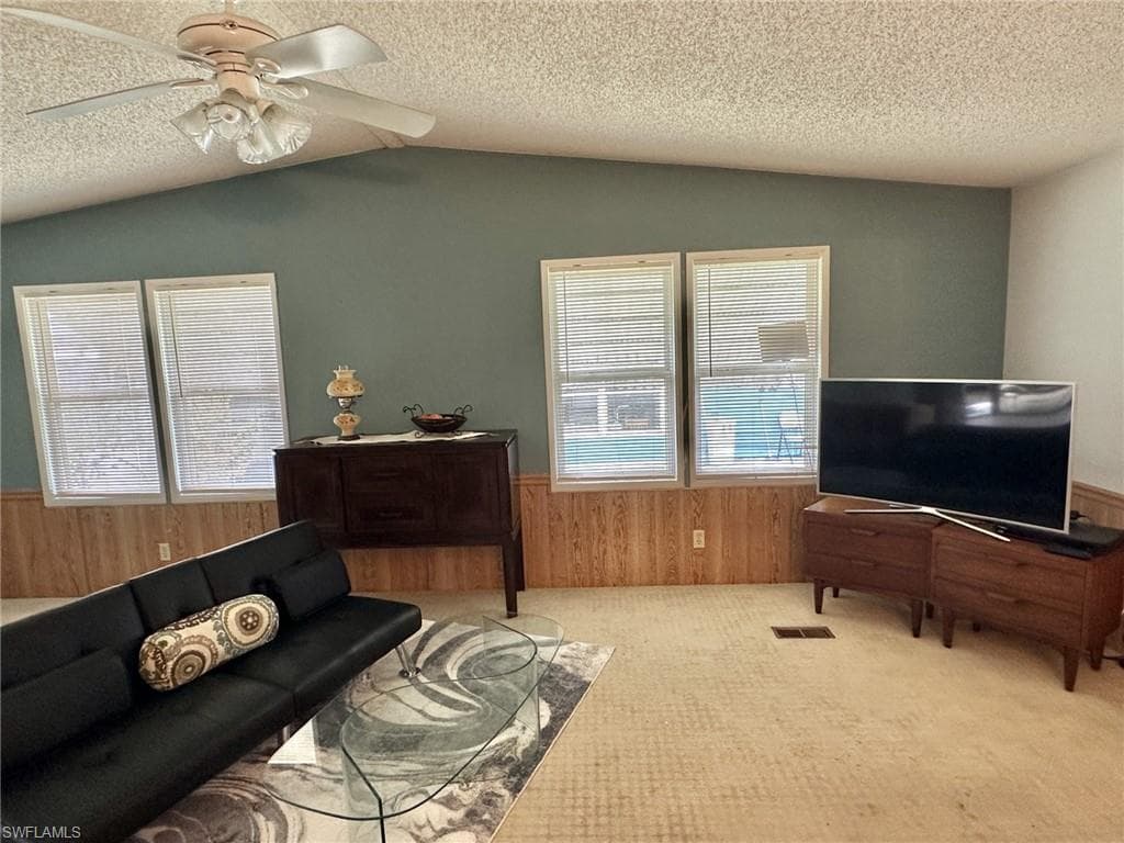 3165 Bunny Run DR-17