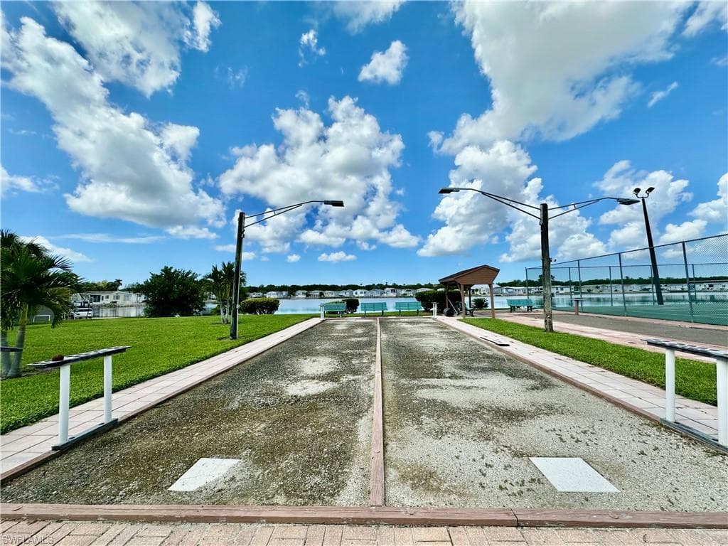 186 Panther Pass CIR # 186, NAPLES FL 34114-41