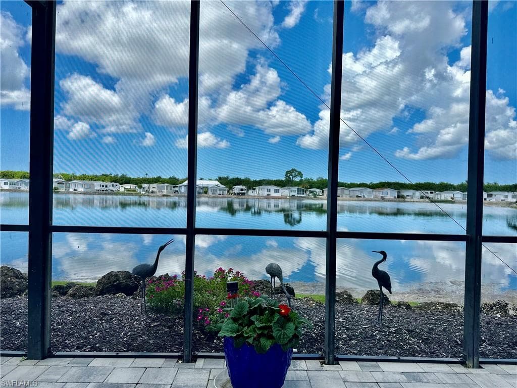 186 Panther Pass CIR # 186, NAPLES FL 34114-35