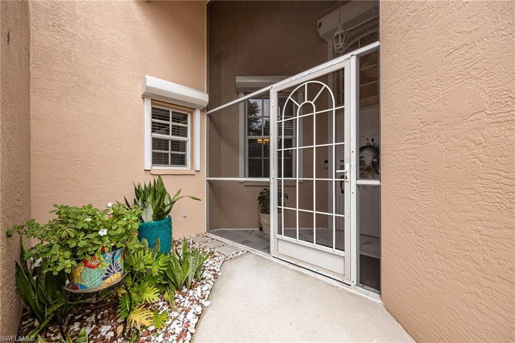 14301 Patty Berg DR, FORT MYERS FL 33919-1