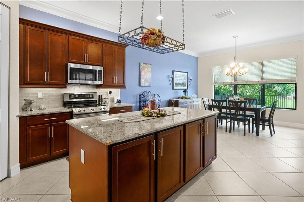 11683 Meadowrun CIR, FORT MYERS FL 33913-10