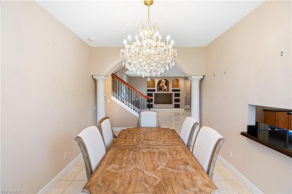 11913 Princess Grace CT, CAPE CORAL FL 33991-12