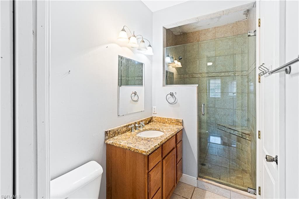 11913 Princess Grace CT, CAPE CORAL FL 33991-32