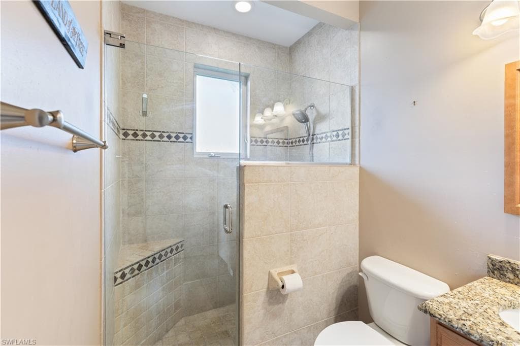 11913 Princess Grace CT, CAPE CORAL FL 33991-7